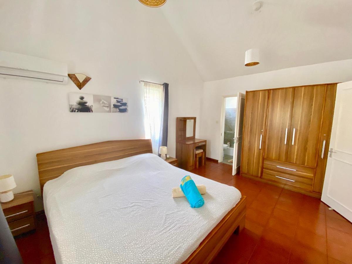 Beachfront Villa In A Beautiful And Secured Complex Flic en Flac Bagian luar foto