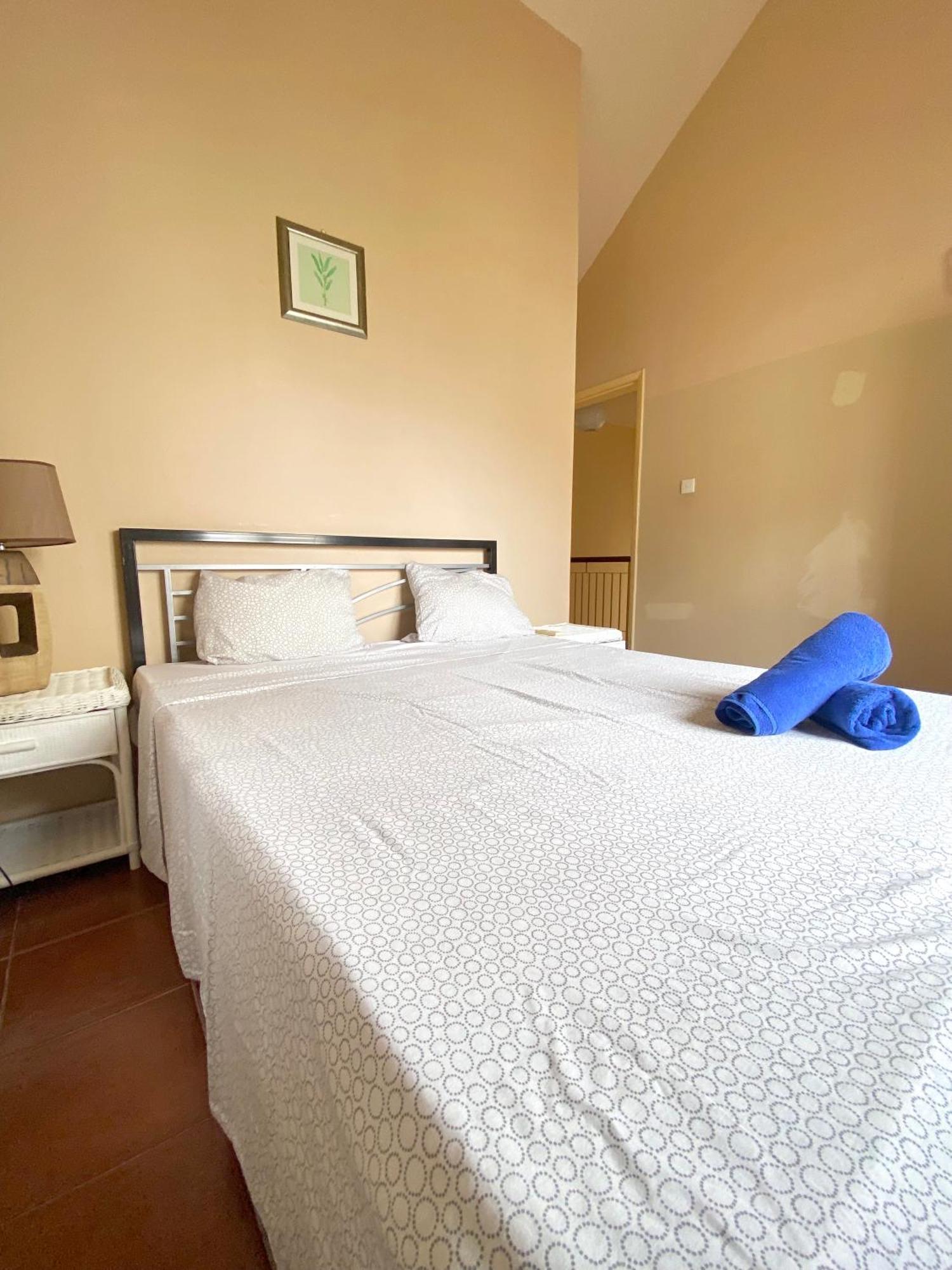 Beachfront Villa In A Beautiful And Secured Complex Flic en Flac Ruang foto